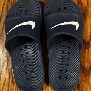 Kids Nike Slide Sandals, Dark Blue, Size 3/4